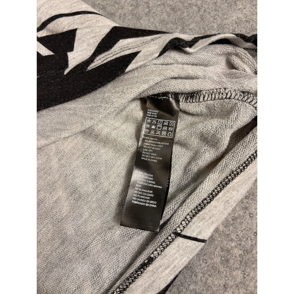 Forever 21 Women's L Black White Geometric Graphic Sweatshirt Pullover - Picture 6 of 8